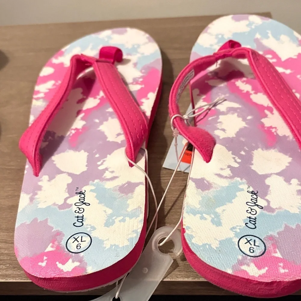 Cat & Jack Kids Pink and Blue Flip Flops